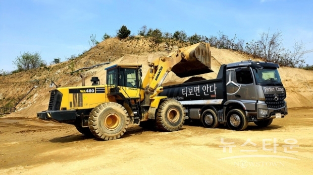 메르세데스-벤츠 5세대 덤프, 뉴 아록스(사진 : 다임러 트럭 코리아)