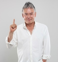 탤런트 배우 겸 가수로 왕성한 활동중인 이동준