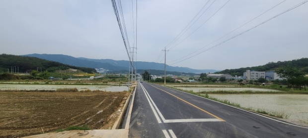 경주시 구어교차로~구어2산단 입구 간 도로 확장공사 시행 후 사진
