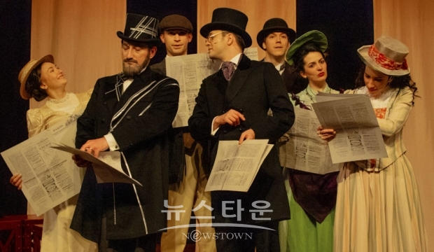 제15회 DIMF 해외공식초청작_온라인 상영회 작품 ‘에펠탑(프랑스)’)