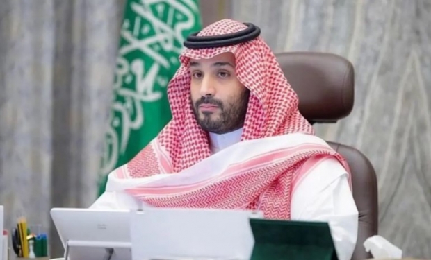 무함마드 왕세자(위 사진)는 이 포괄적인 전략으로 사우디아라비아는 3대륙을 잇는 물류 허브가 될 것이라고 설명했다. 사우디아라비아 재정의 지속성 강화와 생활의 질 개선에도 연결된다고 했다.(사진 : 유튜브)