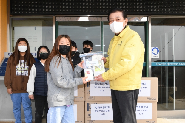코로나19관련 강화초교 방역물품 전달 및 현장확인
