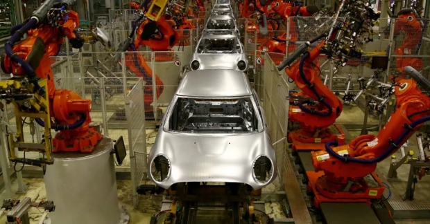 영국의 EU 이탈은 영국 경제에 대체로 마이너스로 작용, 잠재 성장률을 끌어내릴 것이다. 하지만, 보조금이나 우대 세제, 이노베이션(innovation)을 막는 규제 장해가 적다는 것을 고려하면, 이탈 후의 영국에서의 환경은 자동차 메이커가 미리 염려하고 있던 것보다 사업 전개하기 쉬워질 것 같다고 이코노미스트는 분석했다. (사진 : 유튜브)