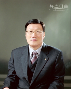 조금세 위원장.