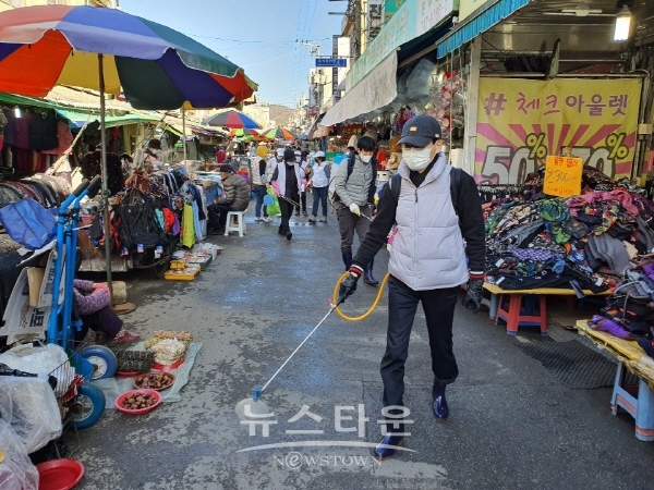 공공일자리 사업 참여자 방역 활동 모습