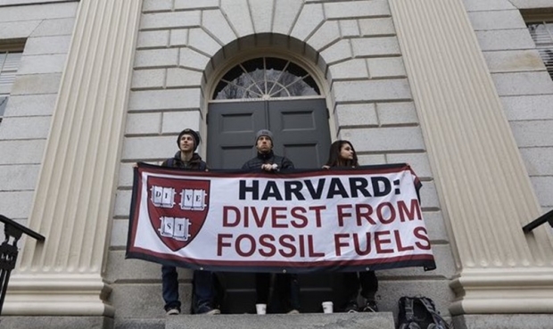 하버드의 기부금은 지구상 어느 대학보다 많으며, 화석연료는 현재 전체 투자의 약 2%를 차지하고 있다.(사진 : 유튜브캡처)