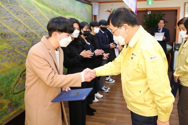 지난해 12월 경주시장학회 경주사랑장학금 수여식 모습