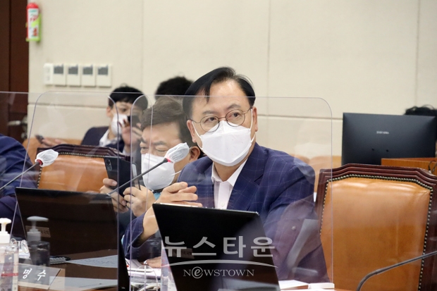 이명수 국회의원(국민의힘, 충남 아산시갑)