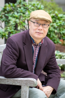 하진 작가