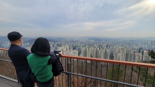 정비후 만수산 정상 전망대