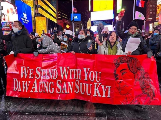 2021년 2월 1일 미얀마 군부 세력이 전격적으로 쿠데타를 일으켜 전권을 장악하고 민주주의 미얀마를 말살하고 있다. 2022년 2월1일로 쿠데타 발발 1년이 됐다 / 사진 : 미얀마 비영리단체인 '미얀마 위트니스 공식 트위터' 사진 캡처