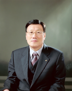 조금세 (전)대통령자문 교육혁신위원,부산교총회장 (현)학교바로세우기 전국연합회장