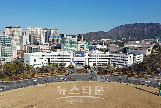 창원시는 한시적으로 자원봉사자증 발급  기준을 완화한다