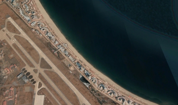 원산갈마 해안관광 지구를 촬영한 위성사진. Maxar Technologies / Google Earth