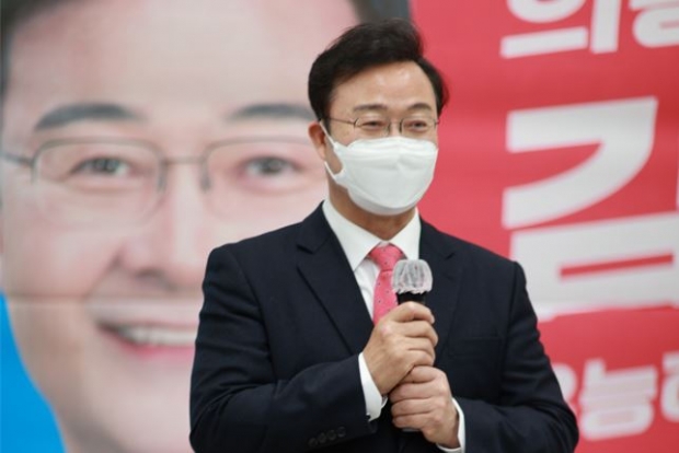 김성제 국민의힘 의왕시장 후보가 10일 ‘성제열린캠프’에서 2호 공약인 ‘오매기지구 도시개발'을 발표했다.