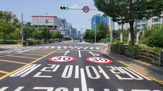 어린이 보호구역 노면표시