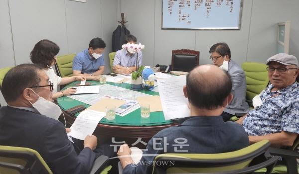진주시와 도청환원 진주시민 운동본부 간담회 모습