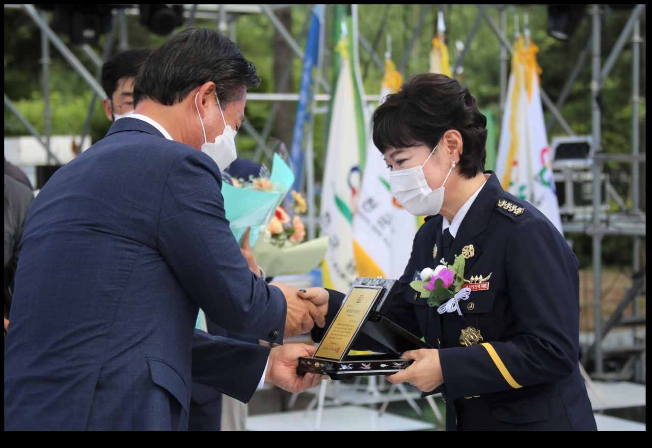 홍천군민대상 ‘박홍숙 (주)바잉마트 대표’