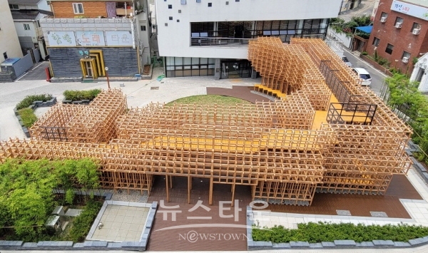 다목적광장 쉼터 조성