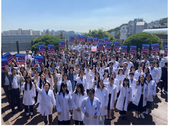 셀리버리 테라퓨틱스 임직원, 코로나19 치료제 미국 FDA 임상시험계획 신청 당시 (9월 8일) 축하 모임: 1st IND Submission