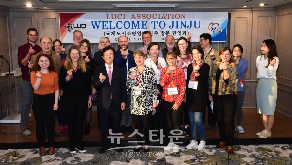 축제기간 해외인사 방문