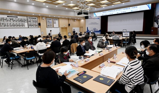 이행숙 문화복지정무부시장이 21일 시청 대회의실에서 열린 '민선8기 인천광역시장 선거공약 주민배심원 1차회의'에서 인사말을 하고 있다.