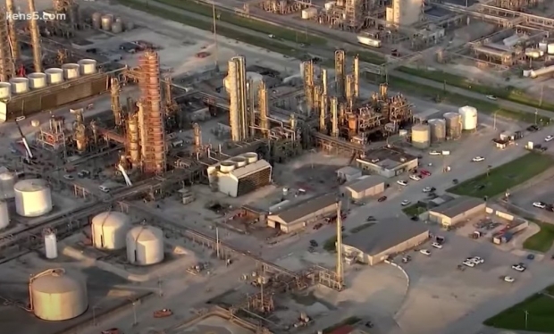 정유공장 refinery plant / 사진 : 뉴스사이트 비디오 캡처