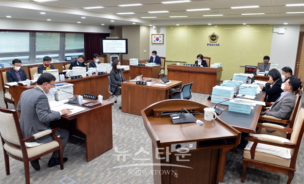 행정문화위원회