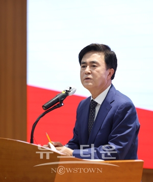 김태흠 충남지사
