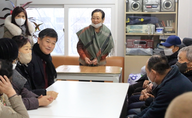 박종효 구청장, 새해맞이 경로당 순회 방문