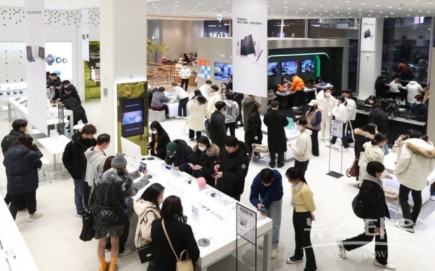 삼성 디지털프라자 홍대본점에 마련된 갤럭시 스튜디오 전경 / 사진 : 삼성전자 제공