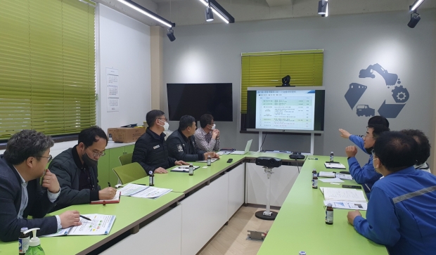 포항시는 철강공단 악취 문제해결을 위해 민관협력으로 방안을 강구하고자 지난 9일 포스코, 포항산업과학연구원(RIST)과 ‘포항시 철강공단 악취개선 간담회’를 개최했다