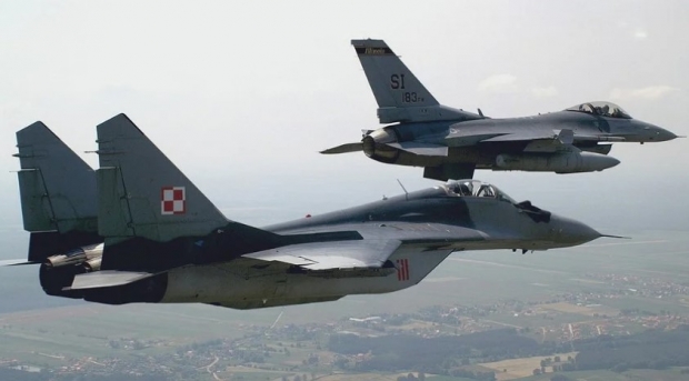 옛 소련제 전투기 미그-29(MIG-29). 유로위클리뉴스 비디오 캡처