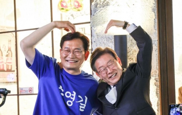 송영길 더불어민주당 전 대표(좌) 이재명 현 대표(우) / 트위터 캡처