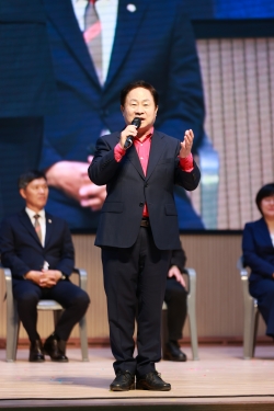 주광덕 남양주시장이 축하인사말을 전하고 있다. 