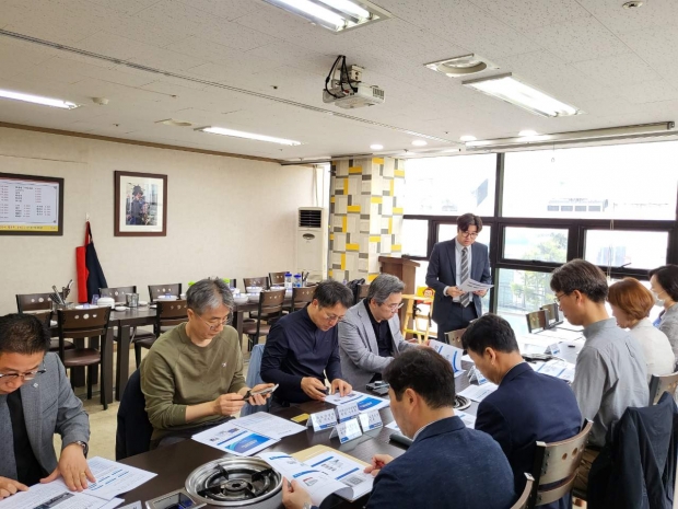 부천시는 지난 10일 의료기관을 대상으로 외국인 환자 유치 기반을 강화하기 위한 간담회를 개최했다.