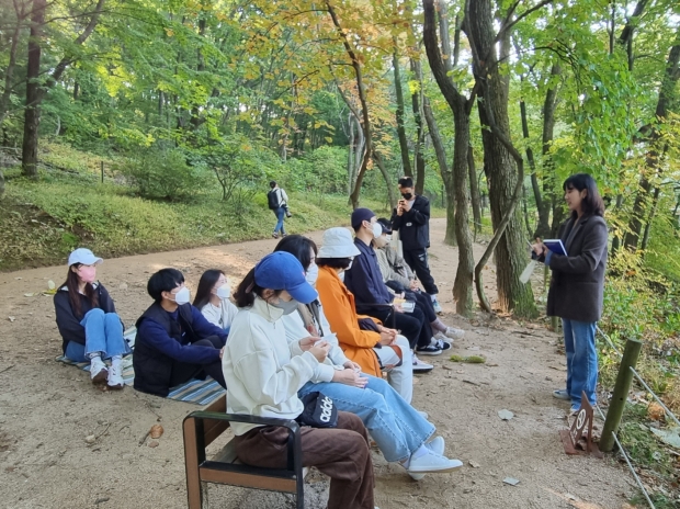 프로그램 진행 모습 (장릉 토요산책 2022년)