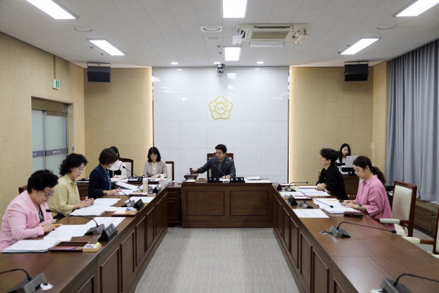 운영위원회 진행 사진