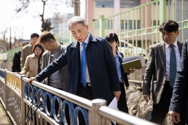 통학로 안전 시설 점검