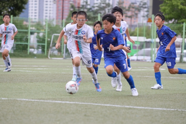 10일 치러진 경주화랑FC 대 일본 나라시 선수들과 시범경기