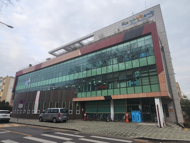 청학도서관 전경