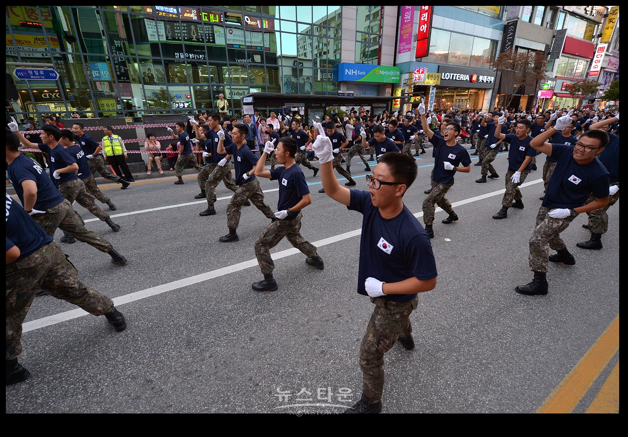 거리행진 자료사진 -원주댄싱카니발