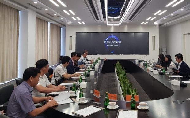 포항시 이차전지 대표단은 30일 알리바바 본사를 방문해 이차전지 및 차세대 첨단산업 육성을 위한 전략을 공유하고 포항시의 산업환경과 강점을 설명했다.