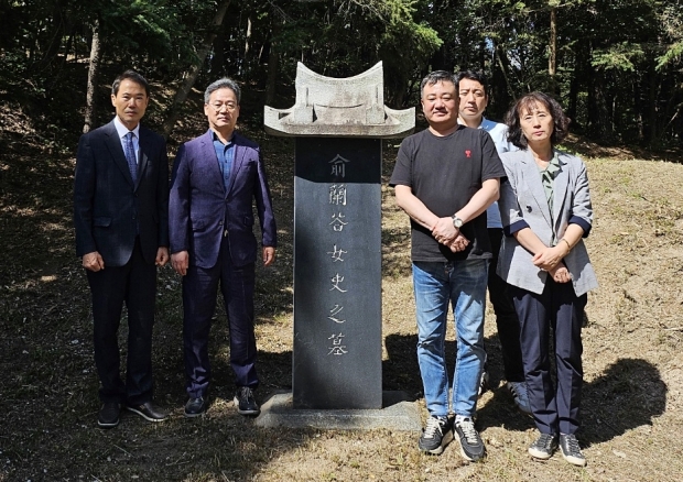 경주시가 일제 강점기 국악인으로 활동했던 故유난곡(1861~1940) 여사의 추모제향 행사를 열고 있다.