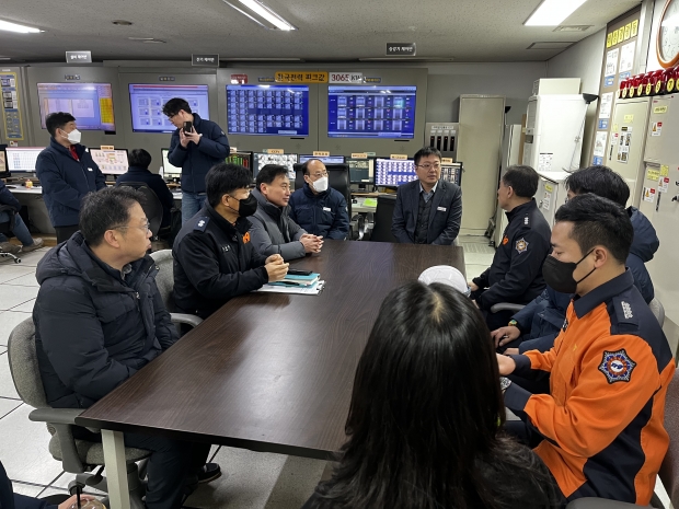 연말연시 다중밀집시설에 대해 부천시와 부천소방서가 주축이 되어 관계기관 합동점검을 실시했다