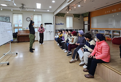 [사진1] 2023 유아 문화예술교육 지원사업 - 이아예술컴퍼니[사진2] 2023 인천문화예술교육 기획지원 - 작업장 봄[사진3] 2023 인천문화예술교육 기획 지원 - 개방극장