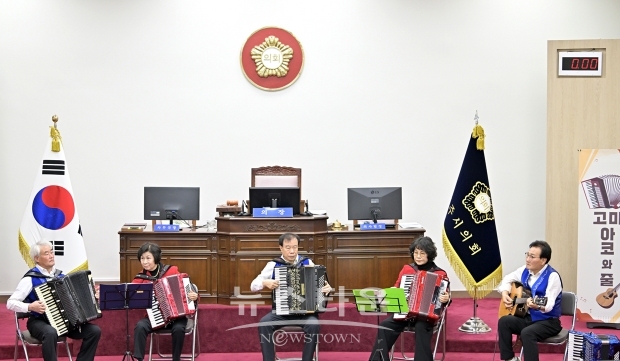 ‘고마 아코와 줄’ 초청 찾아가는 음악회
