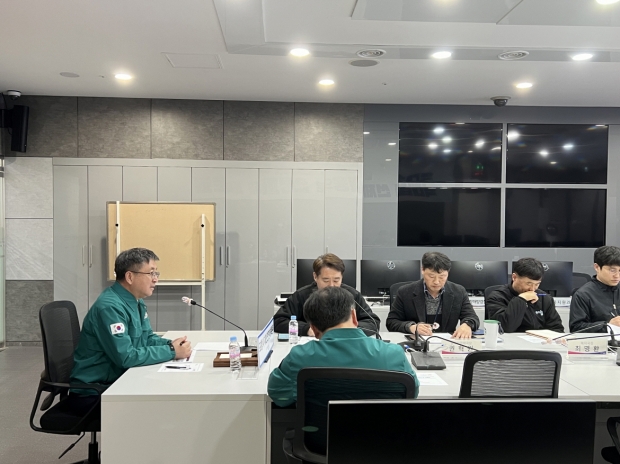 포항시는 14일 재난안전상황실에서 장상길 부시장 주재로 ‘재난 대비 대처 및 주민훈련’에 대한 강평 및 소통회를 개최했다.