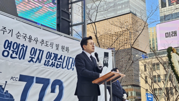 황교안 전 총리도 참석해 추도사를 낭독했다.