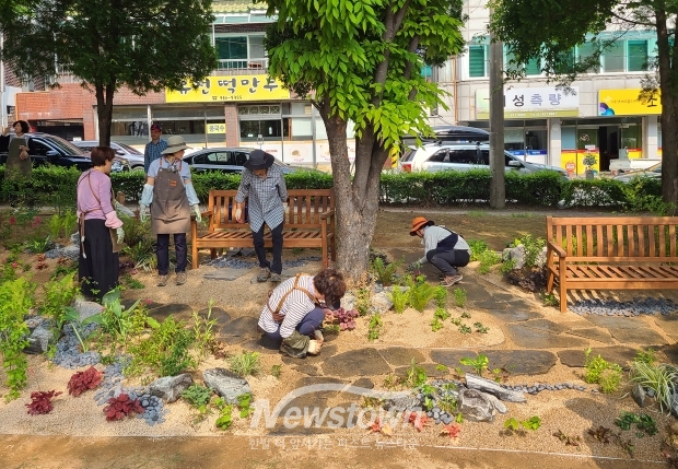 제5기 예비 시민정원사 공동 졸업작품 작은 정원